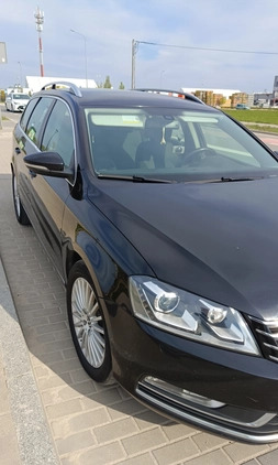 Volkswagen Passat cena 36900 przebieg: 271000, rok produkcji 2014 z Gdańsk małe 16